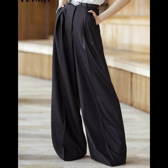 Pants - Black wide leg palazzo pants NWT SIZE XXXL
